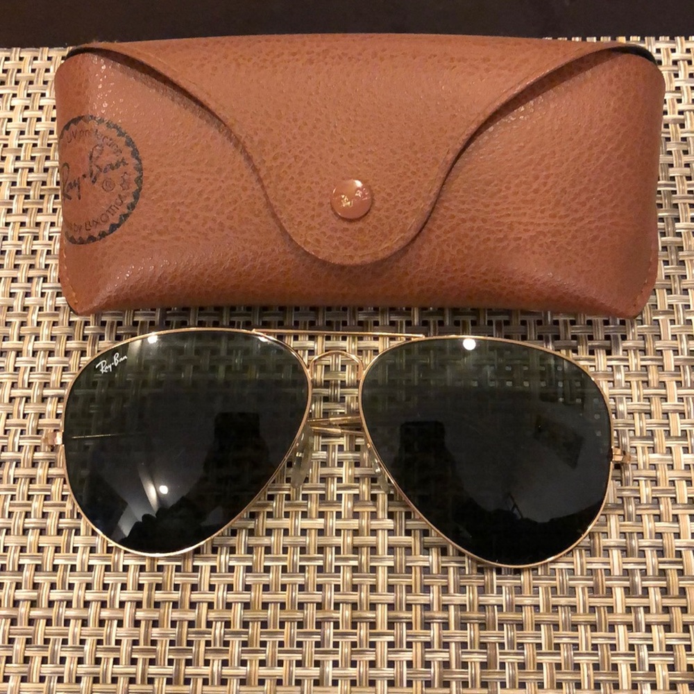 Ray ban large gold aviators